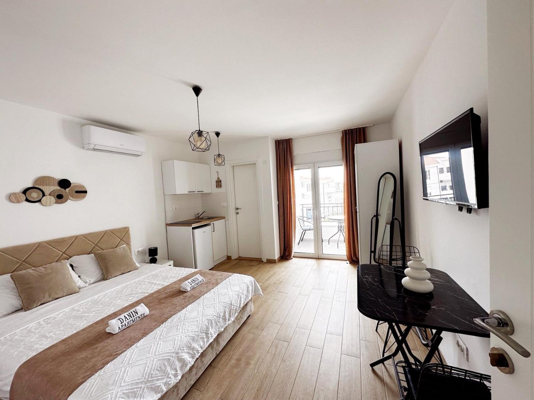 Danin Apartmani Bar Kültér fotó